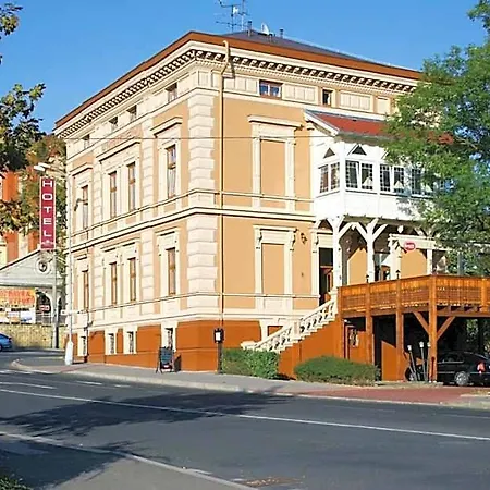Mertin 3* Chomutov